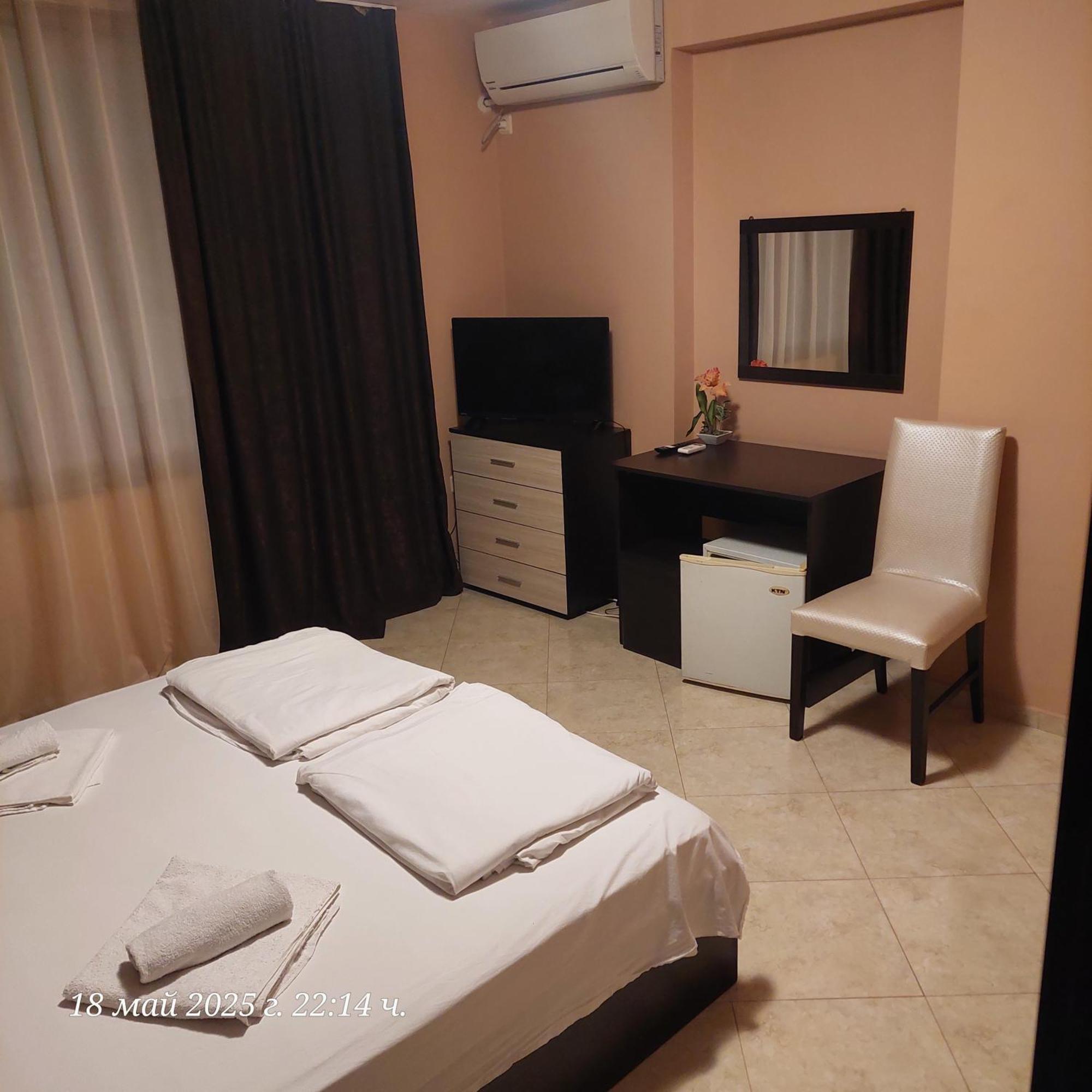 Hristovi Apartments & Studios Pomorie Exterior photo