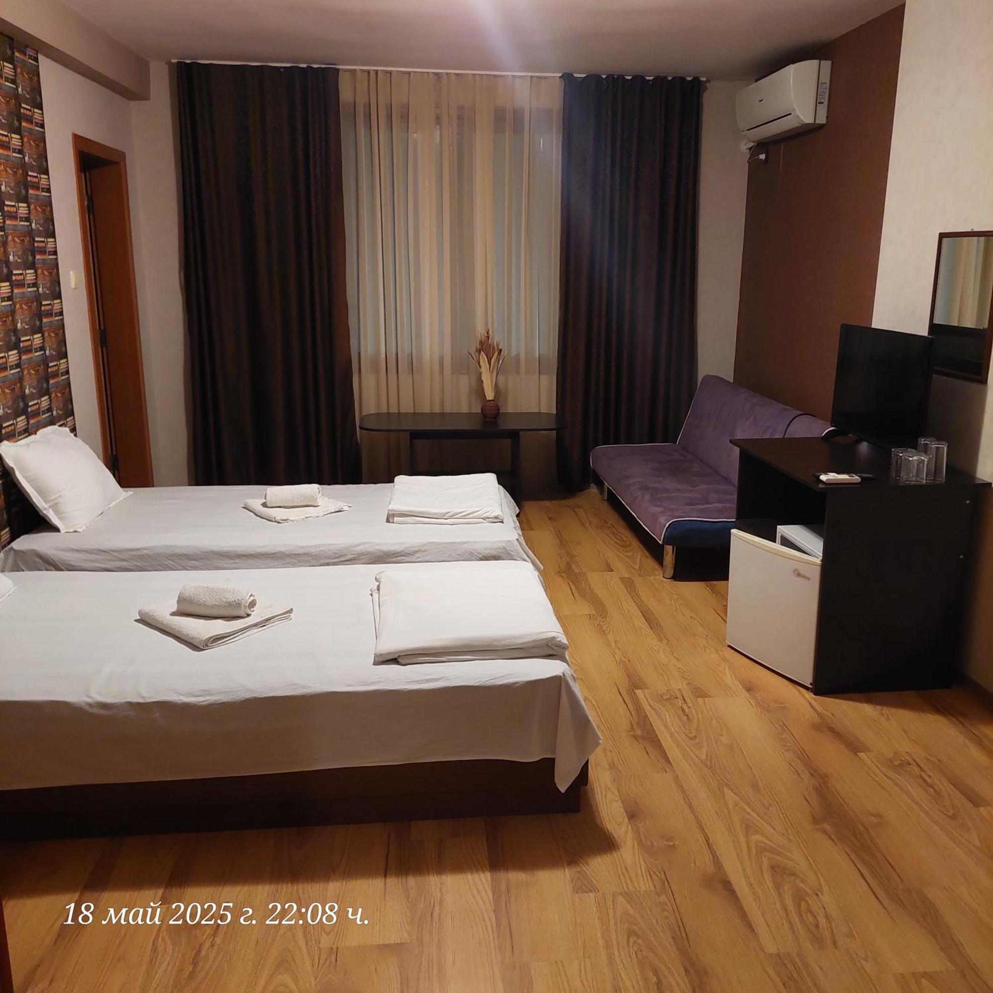 Hristovi Apartments & Studios Pomorie Exterior photo
